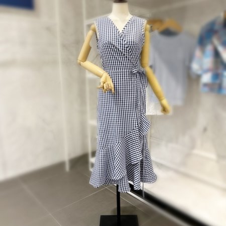 체크 브이넥 랩 원피스