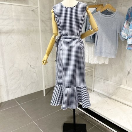 체크 브이넥 랩 원피스