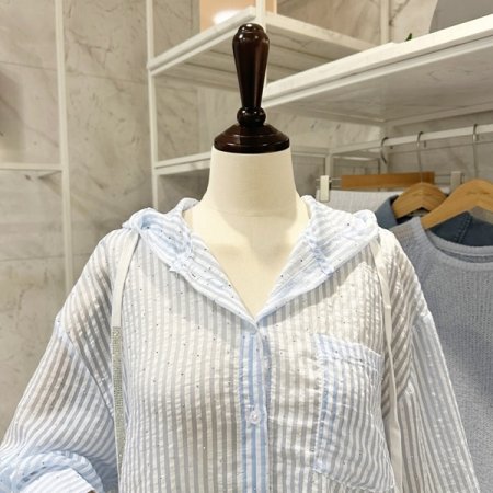 후드넥 장식 루즈핏 셔츠