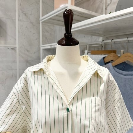 백 캐릭터 스트라이프 셔츠