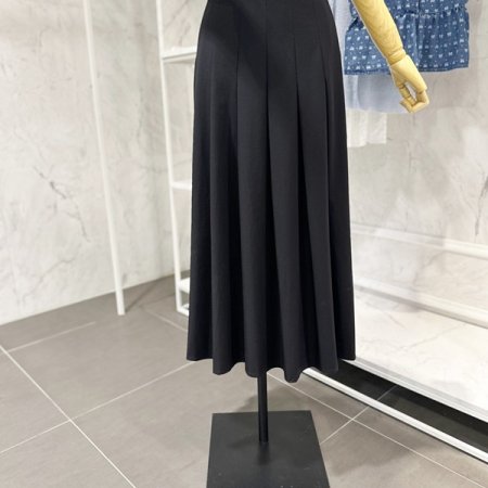 뒷 셔링 핀턱주름 스커트