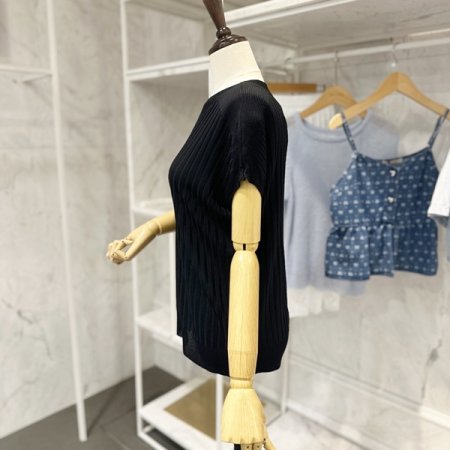 줄 패턴 캡소매 니트