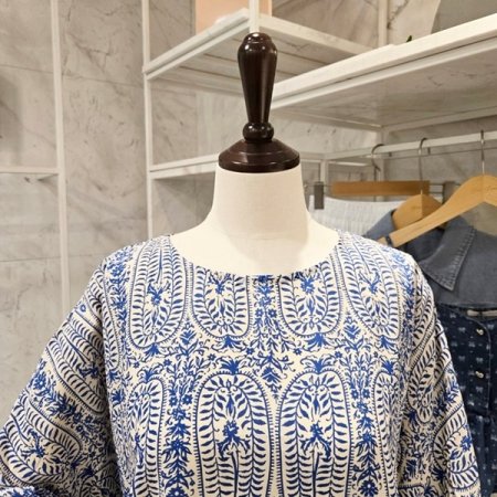 뒷끈 밑단밴딩 루즈핏 블라우스