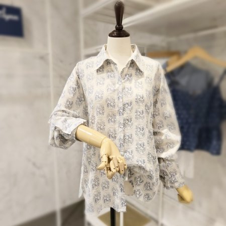 잔꽃 프린트 카라 셔츠