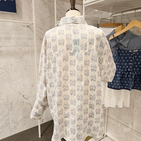 잔꽃 프린트 카라 셔츠