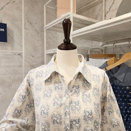 잔꽃 프린트 카라 셔츠