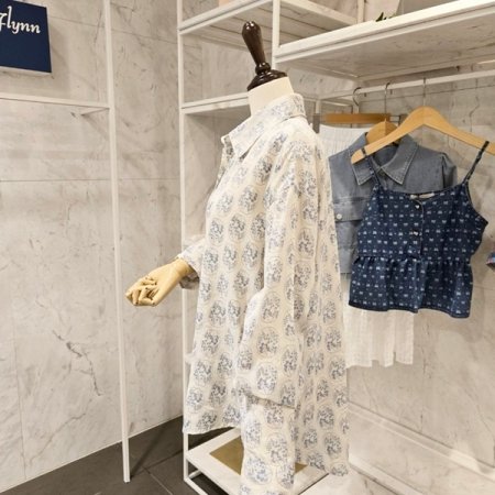 잔꽃 프린트 카라 셔츠