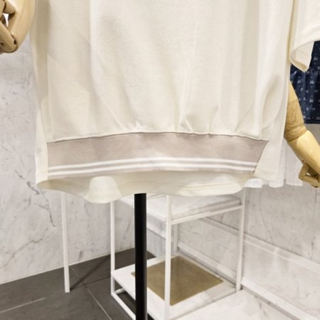 레터링 배색 언발 티셔츠