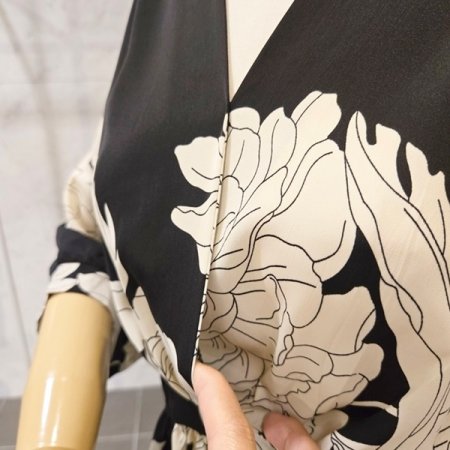 백합꽃 뒷 리본 원피스