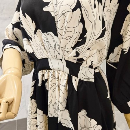 백합꽃 뒷 리본 원피스