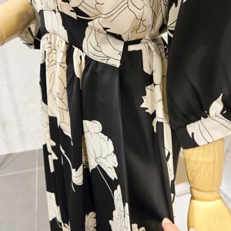 백합꽃 뒷 리본 원피스