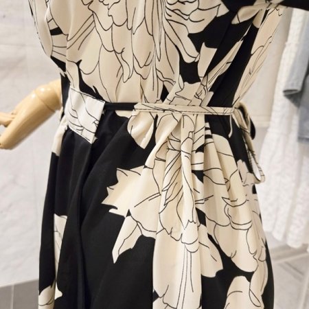 백합꽃 뒷 리본 원피스