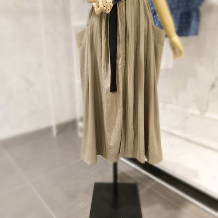 벨트 앞트임 카고 스커트