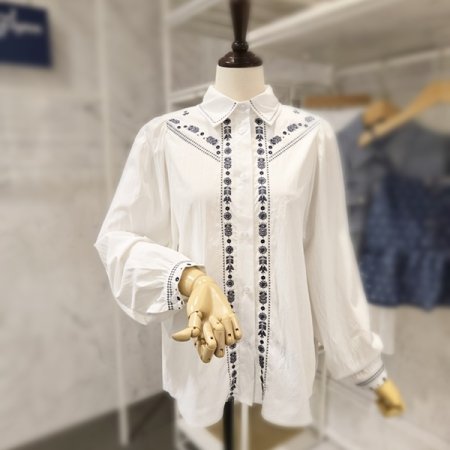 꽃자수 긴팔 블라우스