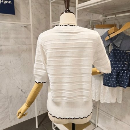 물결 배색 니트