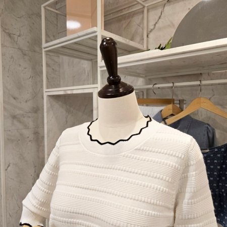 물결 배색 니트