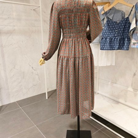 긴팔 셔링 체크 원피스