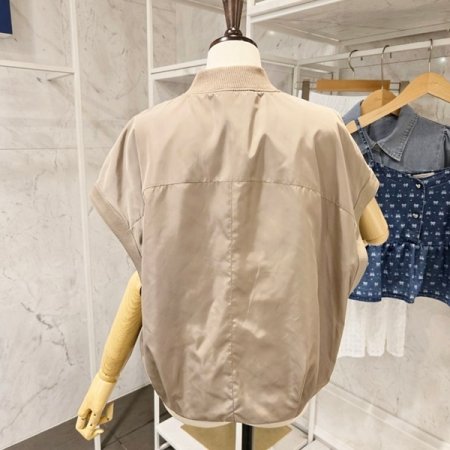 라운드넥 가죽 베스트