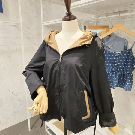 포켓 배색 집업 점퍼