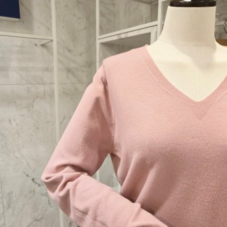 브이넥 무지 니트