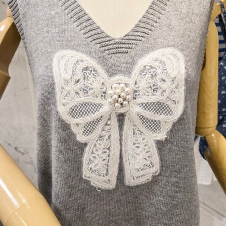 리본 진주 니트 베스트