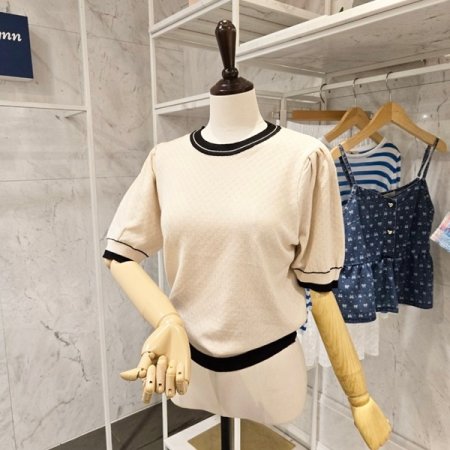 배색 라운드넥 니트