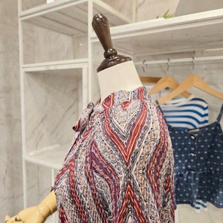 플리츠 타이 블라우스