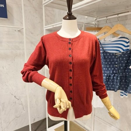 라운드넥 단추 가디건