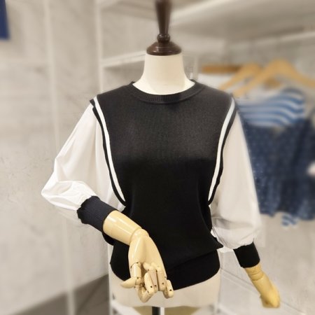 소매배색 라운드 니트