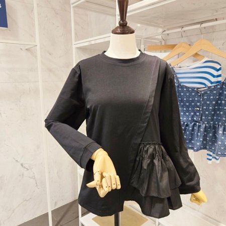 사선 주름 긴팔 티셔츠