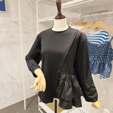 사선 주름 긴팔 티셔츠