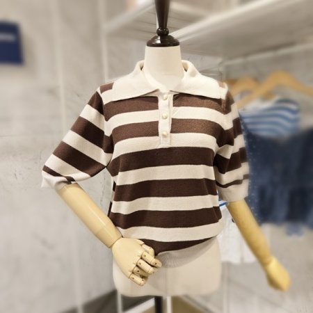 쓰리단추 스트라이프 니트