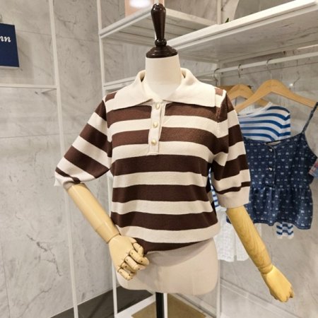 쓰리단추 스트라이프 니트