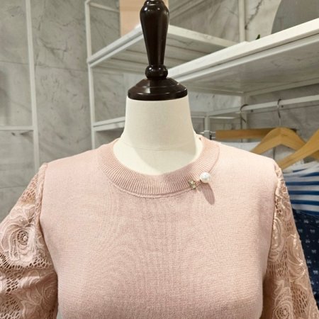 로즈 소매 레이스 니트