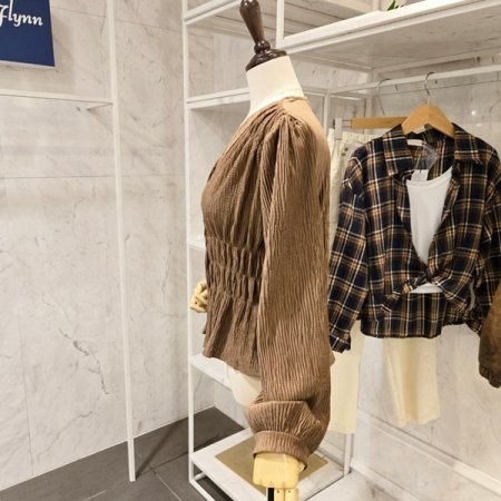 골덴 셔링 블라우스