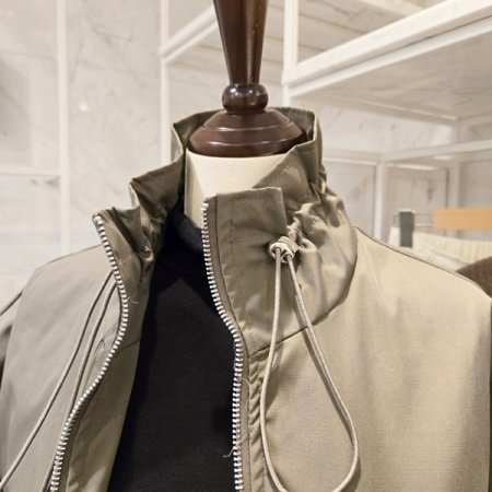 양포켓 스트링 숏 점퍼