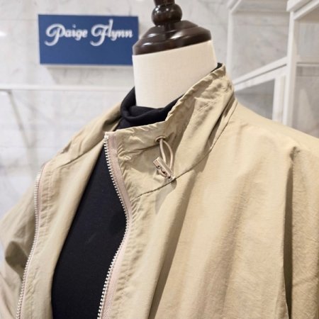 레터링 배색 스트링 야상점퍼