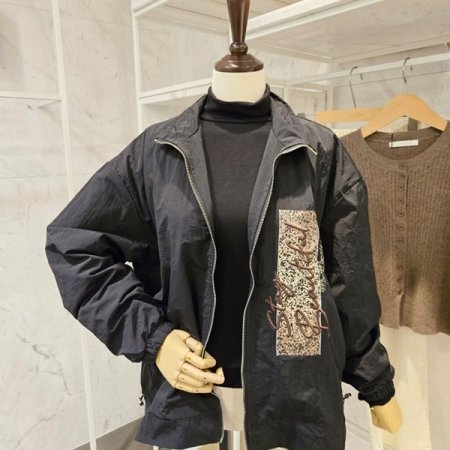 레터링 배색 스트링 야상점퍼