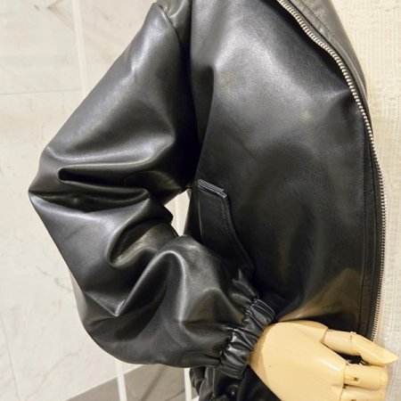 로고자수 레더 점퍼