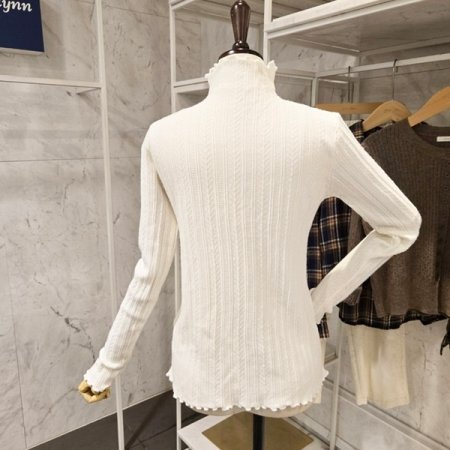 롤링 폴라 패턴 니트