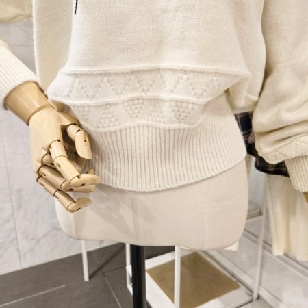 리본 레터링 니트