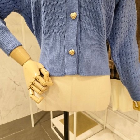 하트 단추 브이넥 가디건