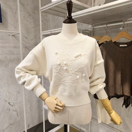 꽃 짜임 라운드넥 니트