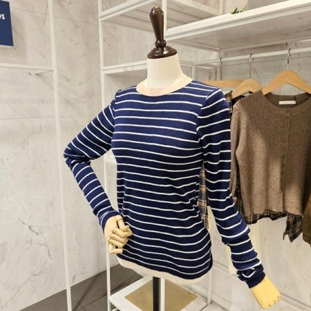 줄무늬 배색 니트