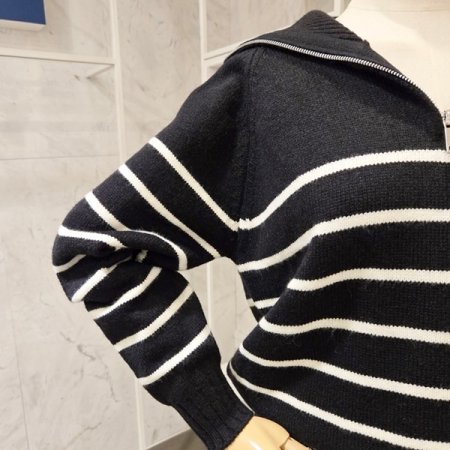 반집업 카라 스트라이프 니트