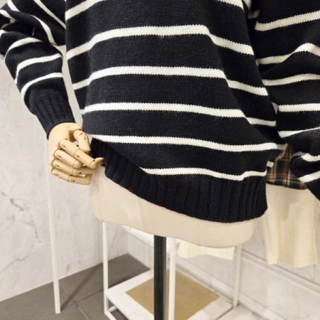 반집업 카라 스트라이프 니트