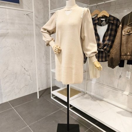 소매배색 진주 니트 원피스