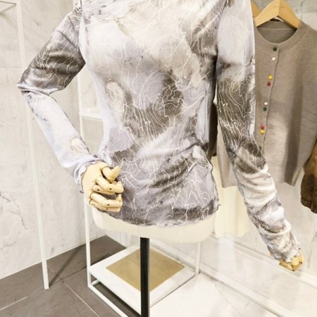 롤링 패턴 티셔츠