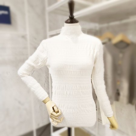 폴라 심플패턴 니트