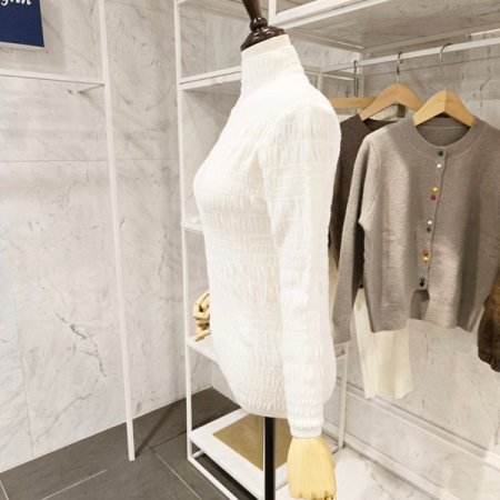 폴라 심플패턴 니트